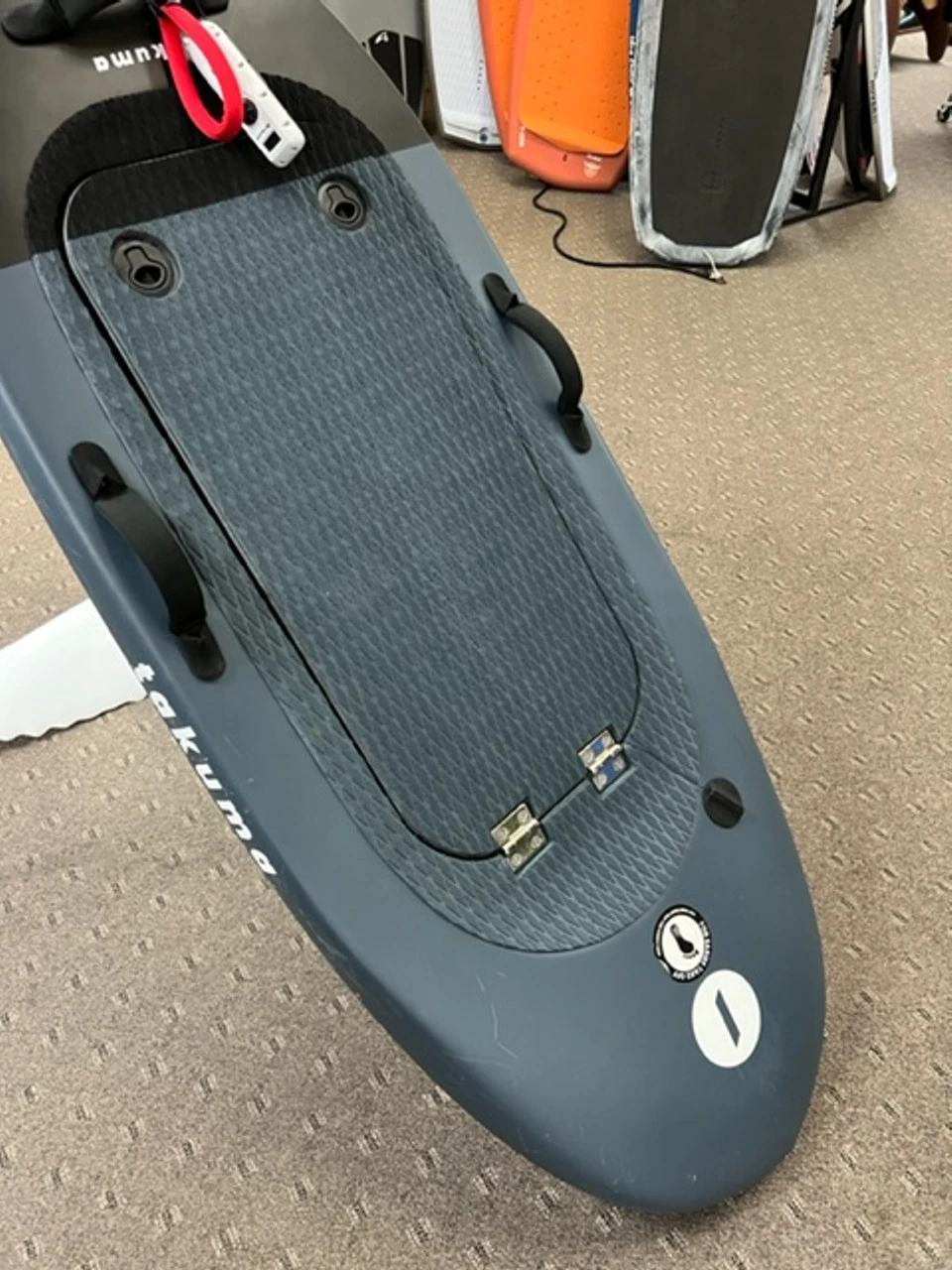 Takuma Carver 2 EFoil - Used - Image 2